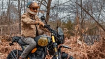 LCR Originals Packshot Escape Triumph Scrambler 400XC