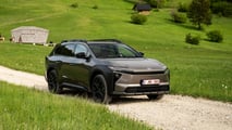 Toyota bZ4x Touring, la prova su strada di Motor1.com