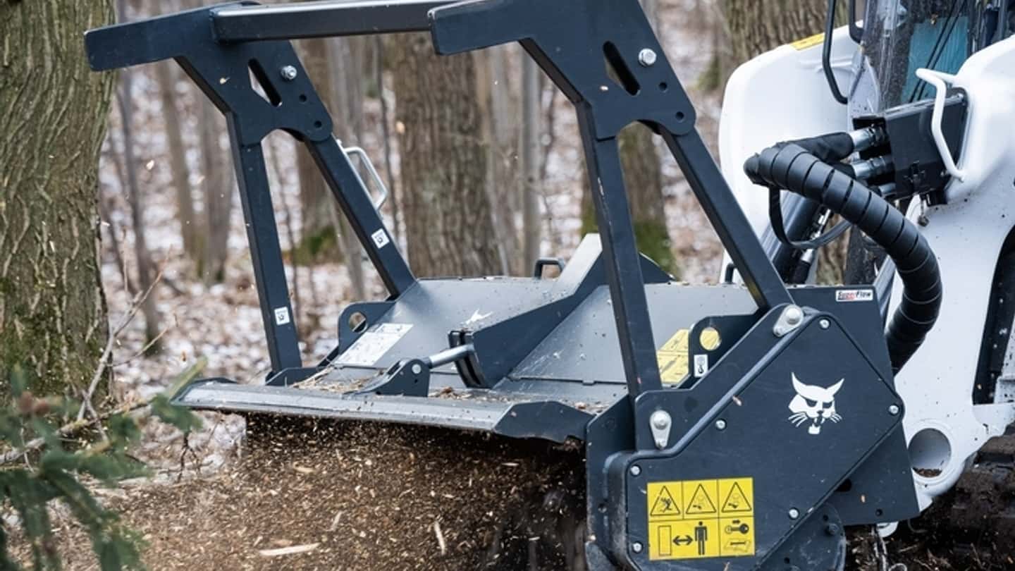 Bobcat per la prevenzione incendi boschivi: soluzioni 2026