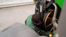 Funzionamento, limiti e criteri di scelta di ventole reversibili e sistemi autopulenti per il radiatore del trattore
