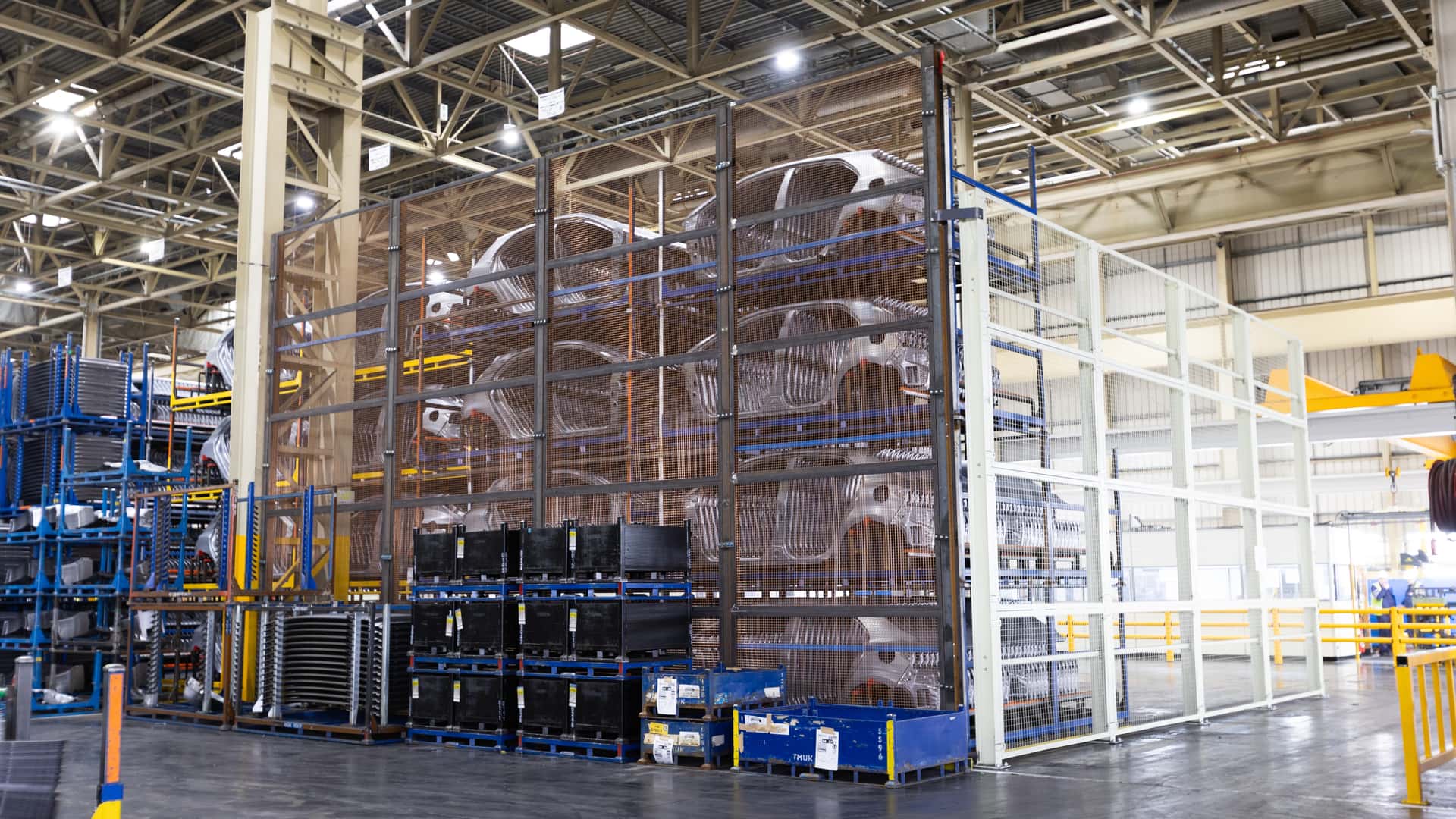 https://cdn.motor1.com/images/mgl/NGPnEM/s1/toyota-uk-production.jpg