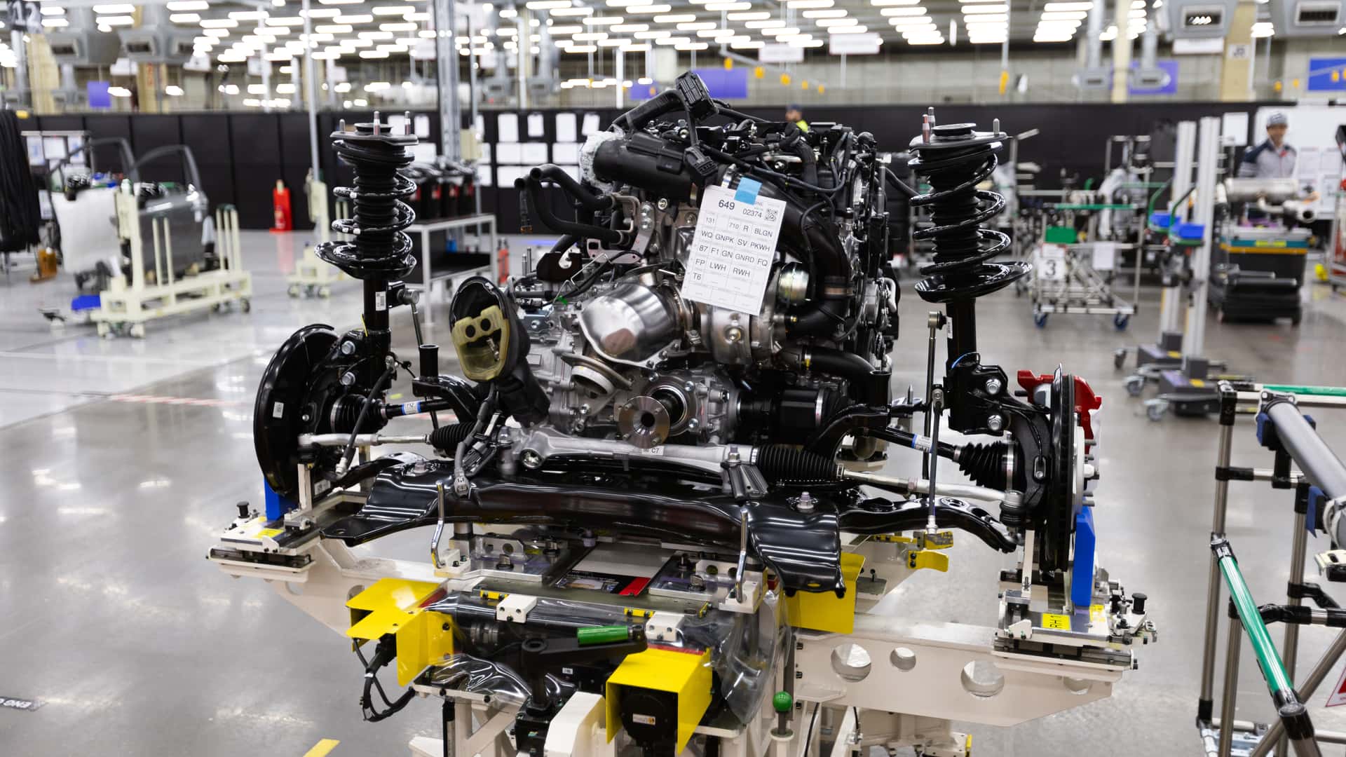 https://cdn.motor1.com/images/mgl/NGPnwY/s1/toyota-uk-production.jpg