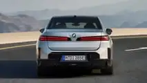 2027 BMW i7