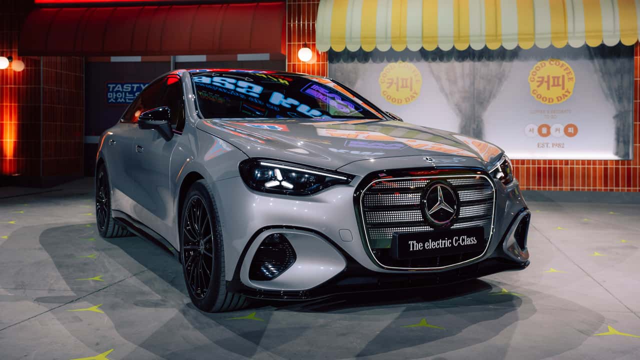 Weltpremiere der neuen elektrischen C-Klasse in Seoul, 2026. Mercedes C 400 4MATIC elektrisch