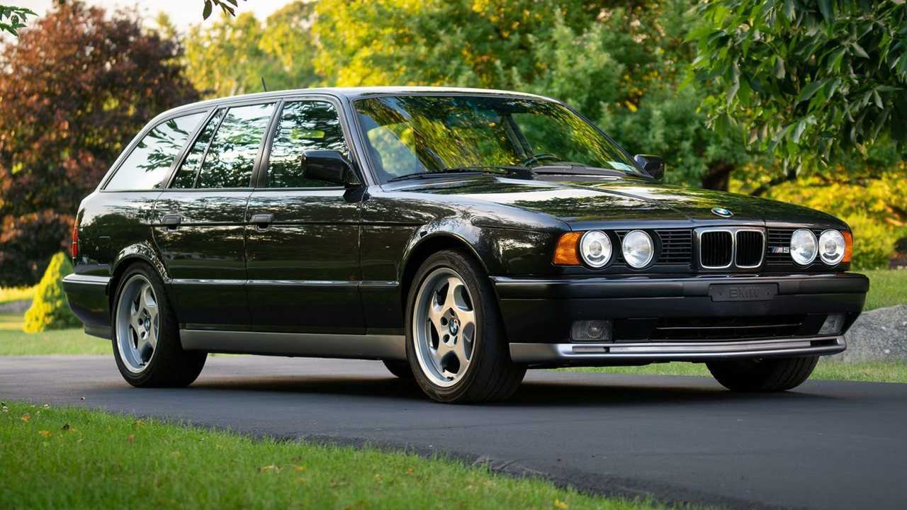 BMW M5 Touring E34