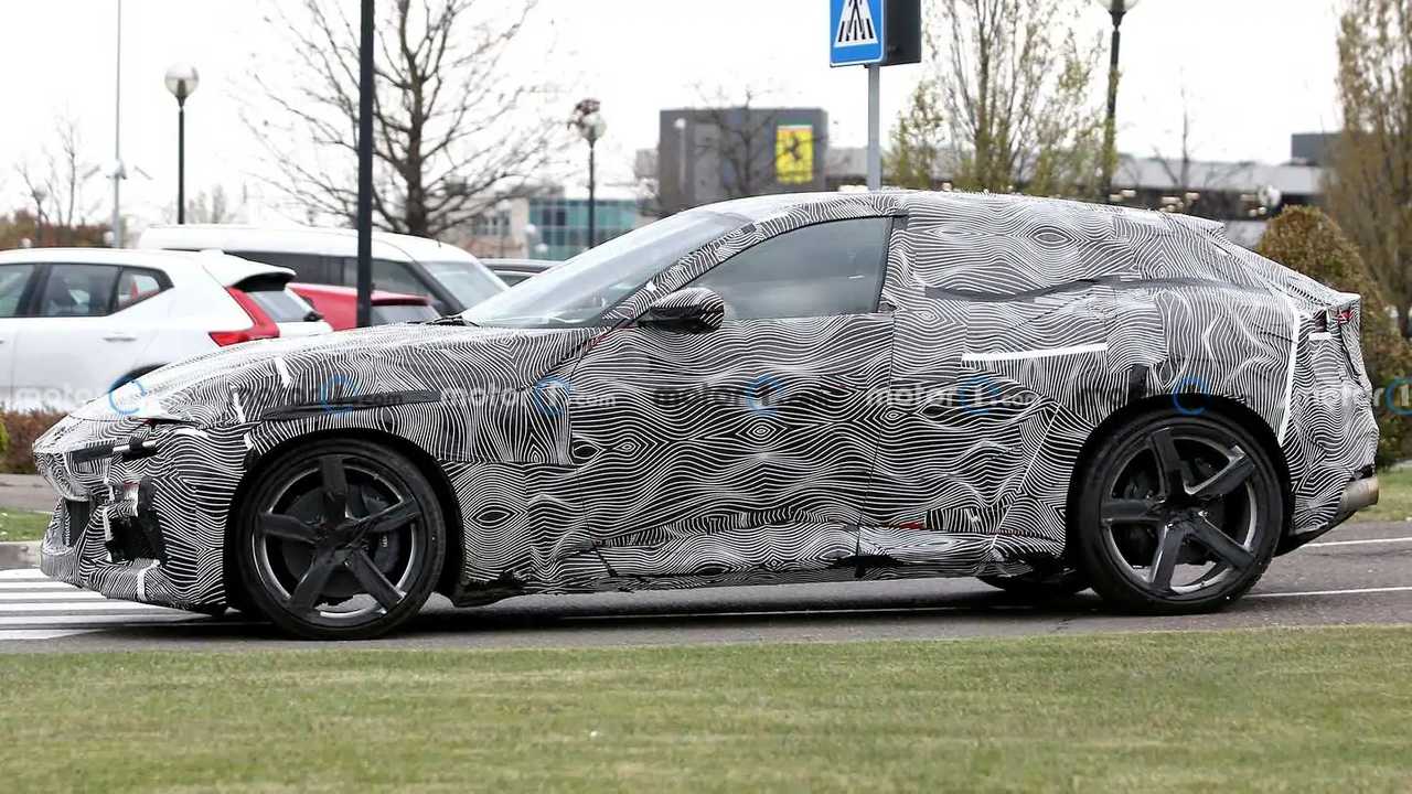 Ferrari Purosangue Casus Fotoğraf.