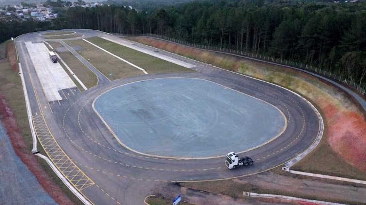 Volvo Test Truck (7)