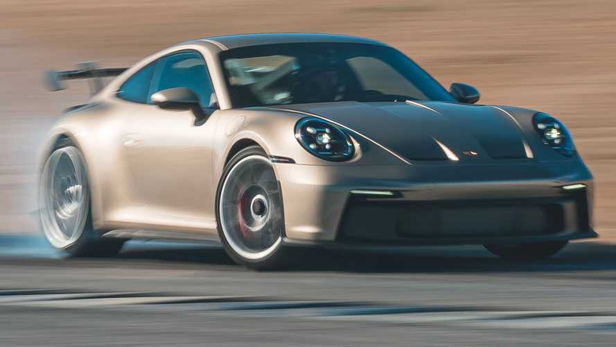 Porsche 911 GT3 Gets Gorgeous Gold Finish From Custom Paint Program