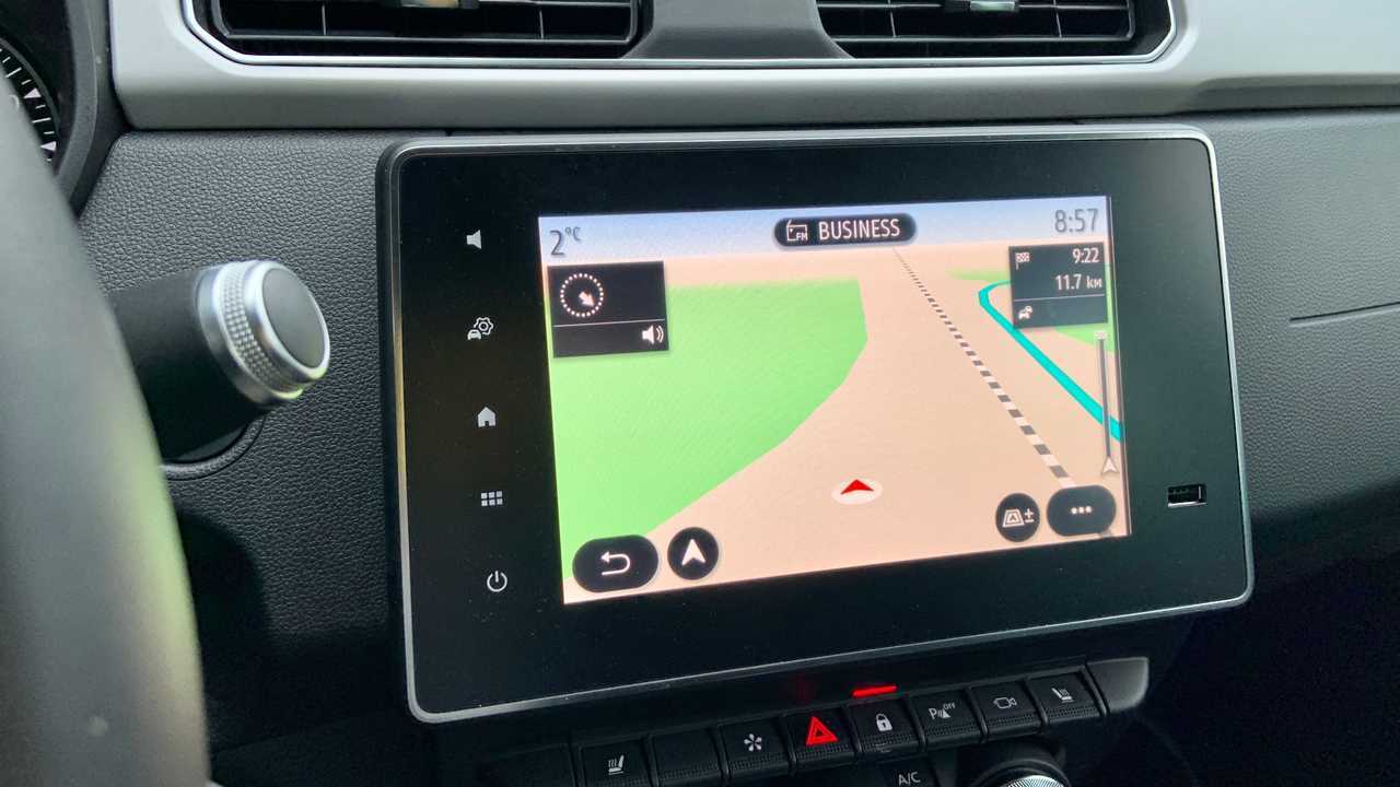 Мультимедиа Easy Link с Renault Connect