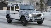 Mercedes-Benz G-Klasse Facelift-Spionagefoto (vorne drei Viertel)