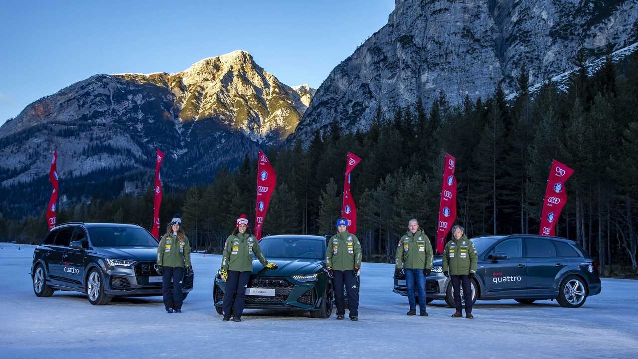 Audi@Cortina, Marta Bassino, Federica Brignone e Sofia Goggia con Fabrizio Longo, Direttore Audi Italia, e Flavio Roda, Presidente FISI_001