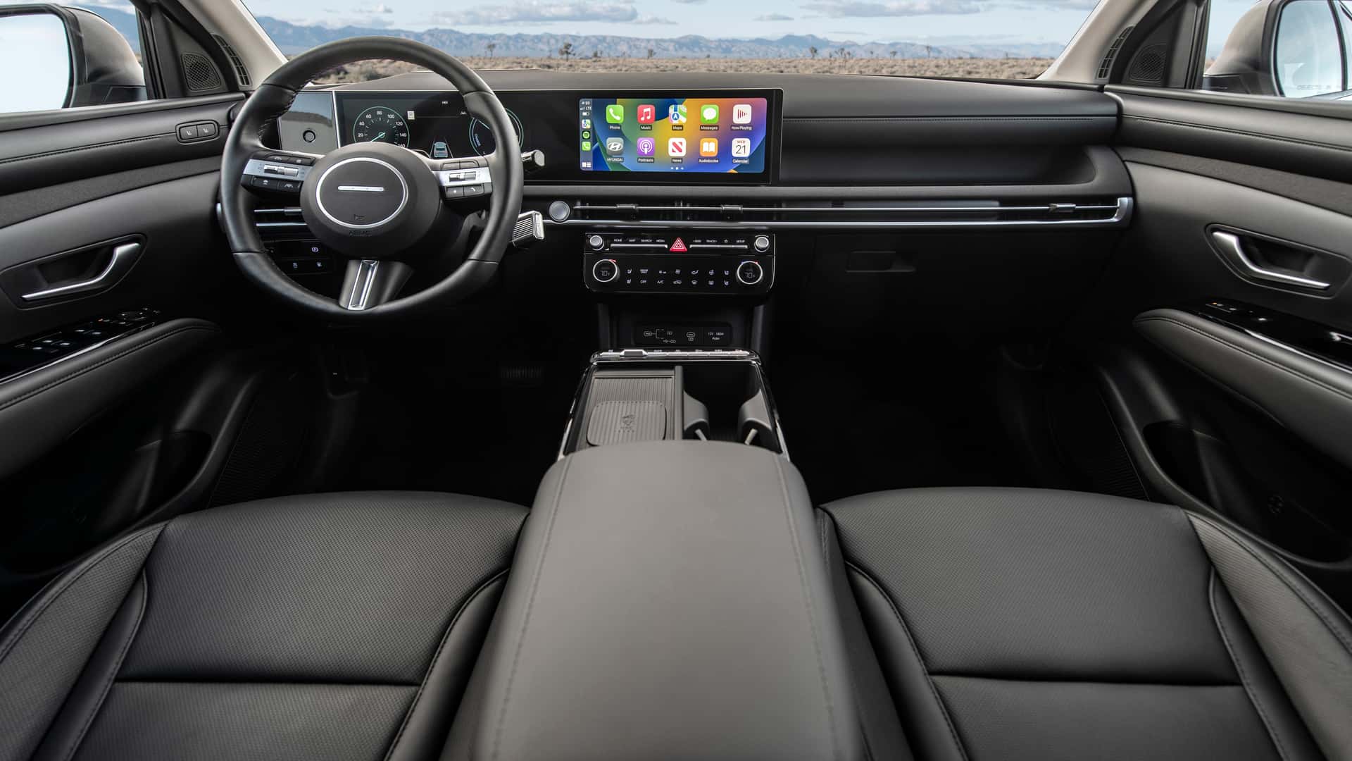 https://cdn.motor1.com/images/mgl/NGegyG/s1/2025-hyundai-tucson.jpg