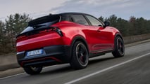 Alfa Romeo Junior Veloce (2024) auf der Rennstrecke