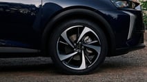 DS 7 Pallas ed Etoile