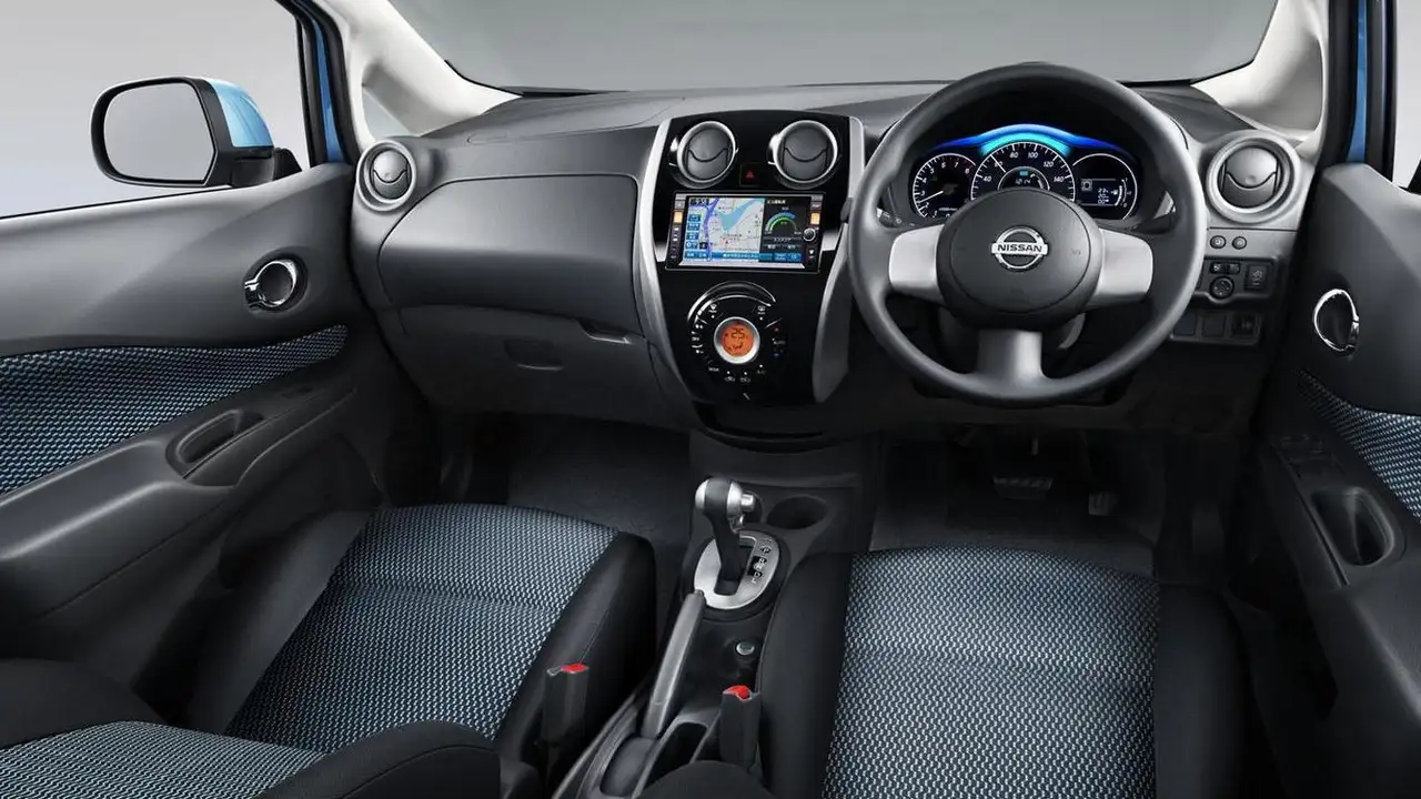 13 Nissan Note Revealed Video