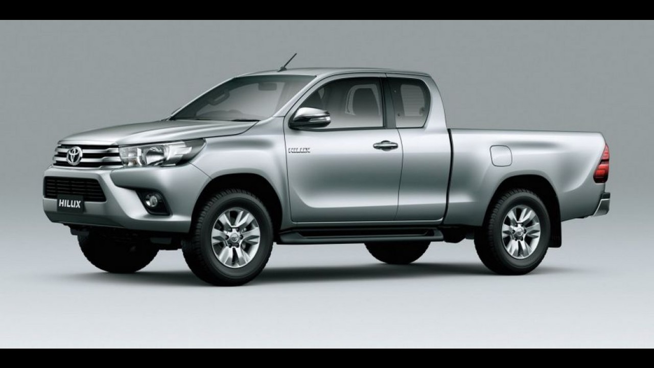 Nova Hilux emplaca 8.100 unidades e já é líder de vendas na Tailândia