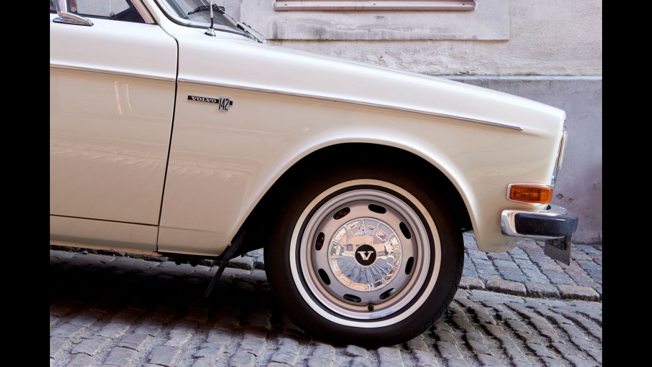 Volvo Série 140: 1º sucesso internacional da marca comemora o 50º aniversário