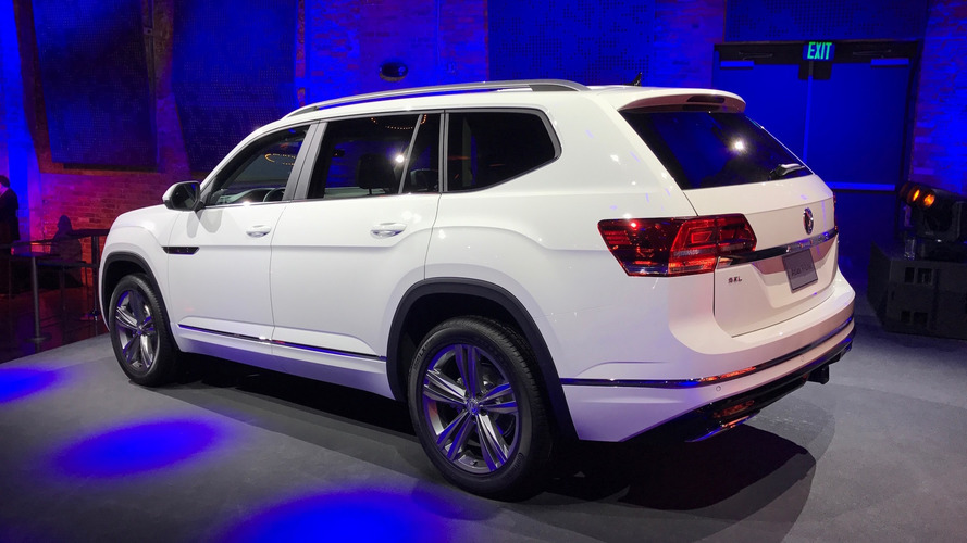 2018 Vw Atlas Suv Priced From 30 500 2018 Volkswagen Atlas R Line Detroit 2017