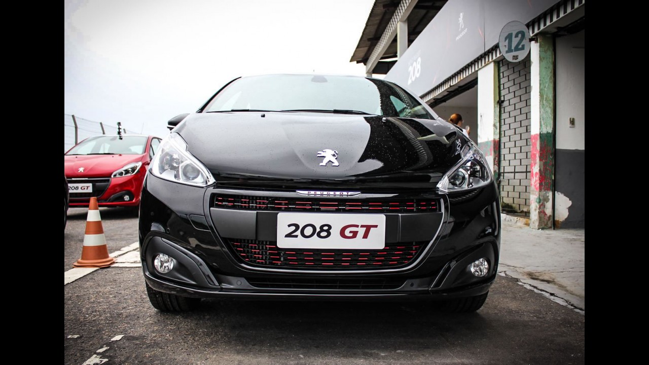 Peugeot lança novos 208 1.2 Puretech e 208 GT - veja preços