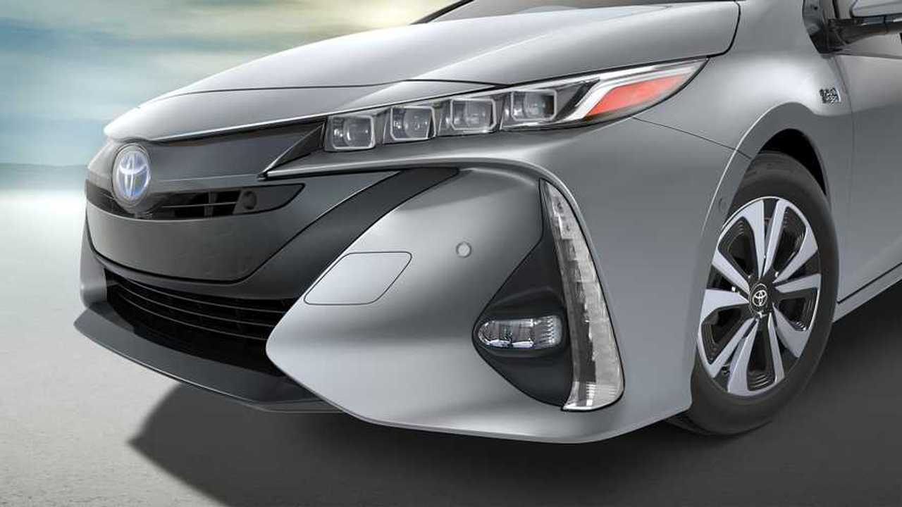 2017 Toyota Prius Prime Plug In Debuts 25 Miles Range 133 Mpge 2017 Toyota Prius Prime Plug In Debuts 25 Miles Range 133 Mpge Update