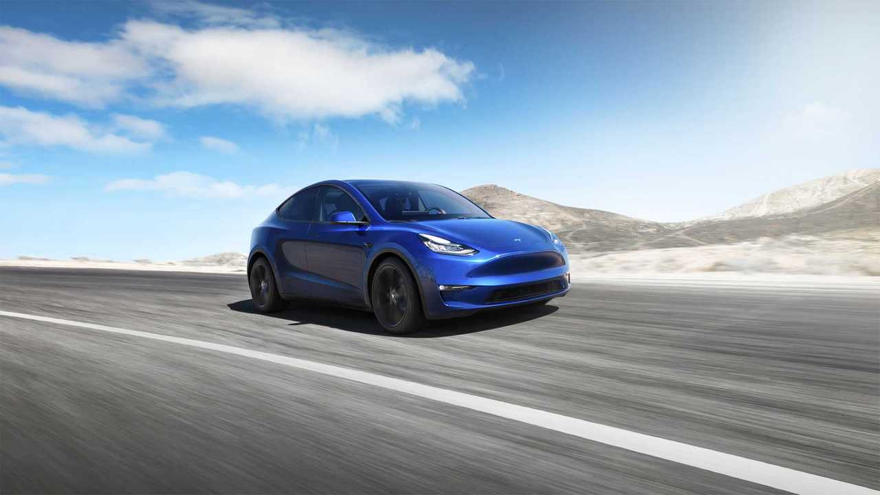 Tesla Says Model 3 & Model Y Will Both Be Equipped To Tow