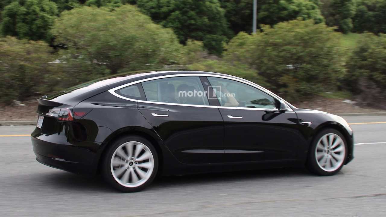 tesla-model-3-spy-photos