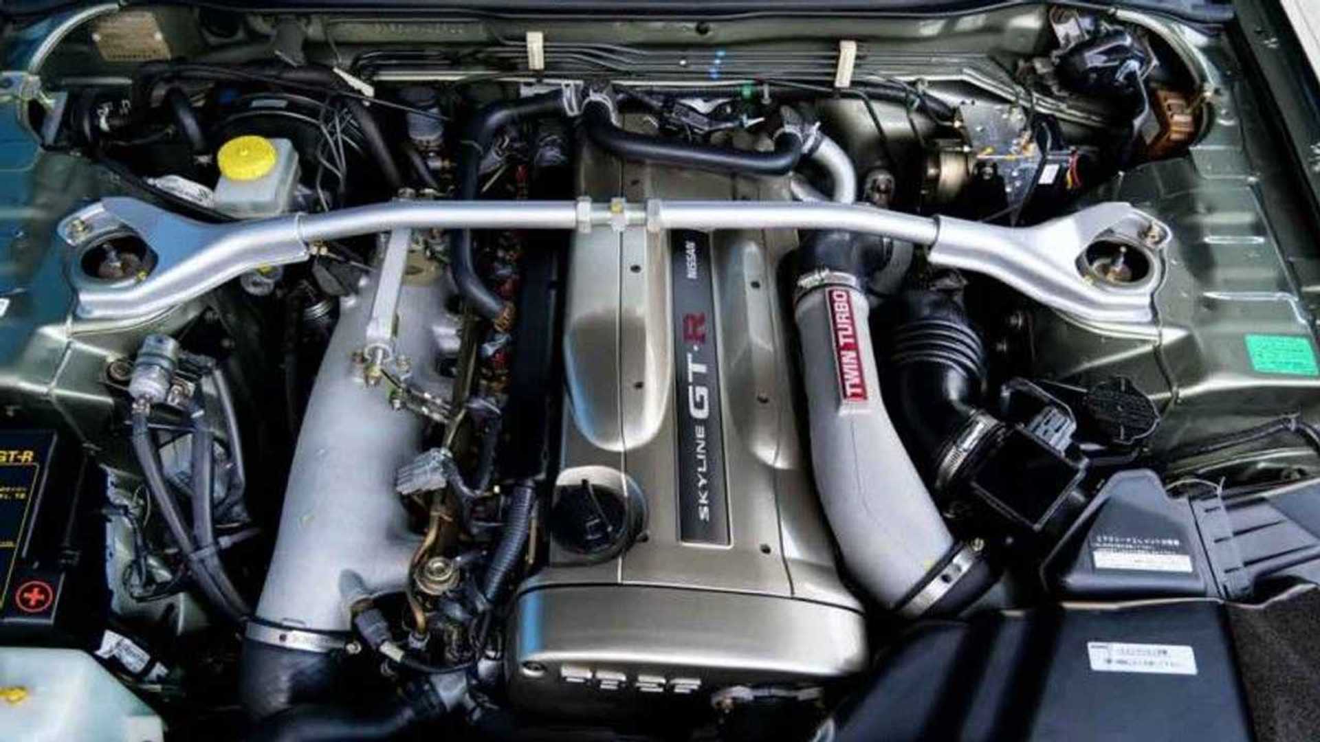 Este Nissan GT-R R34, de 2002, se vende y está como nuevo