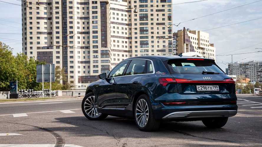 Audi подумывает сократить производство e-tron