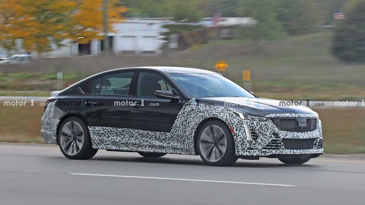 2021 Cadillac CT5-V Blackwing casus fotoğraf
