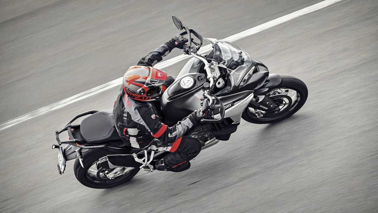 Ducati Multistrada V4 2021, Acción, Top