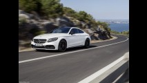 Yeni Mercedes C63 Coupe farkını hissettiriyor