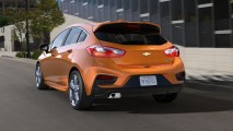 2017 Chevrolet Cruze Hatchback'in fiyatı 22.190 USD'den başlıyor