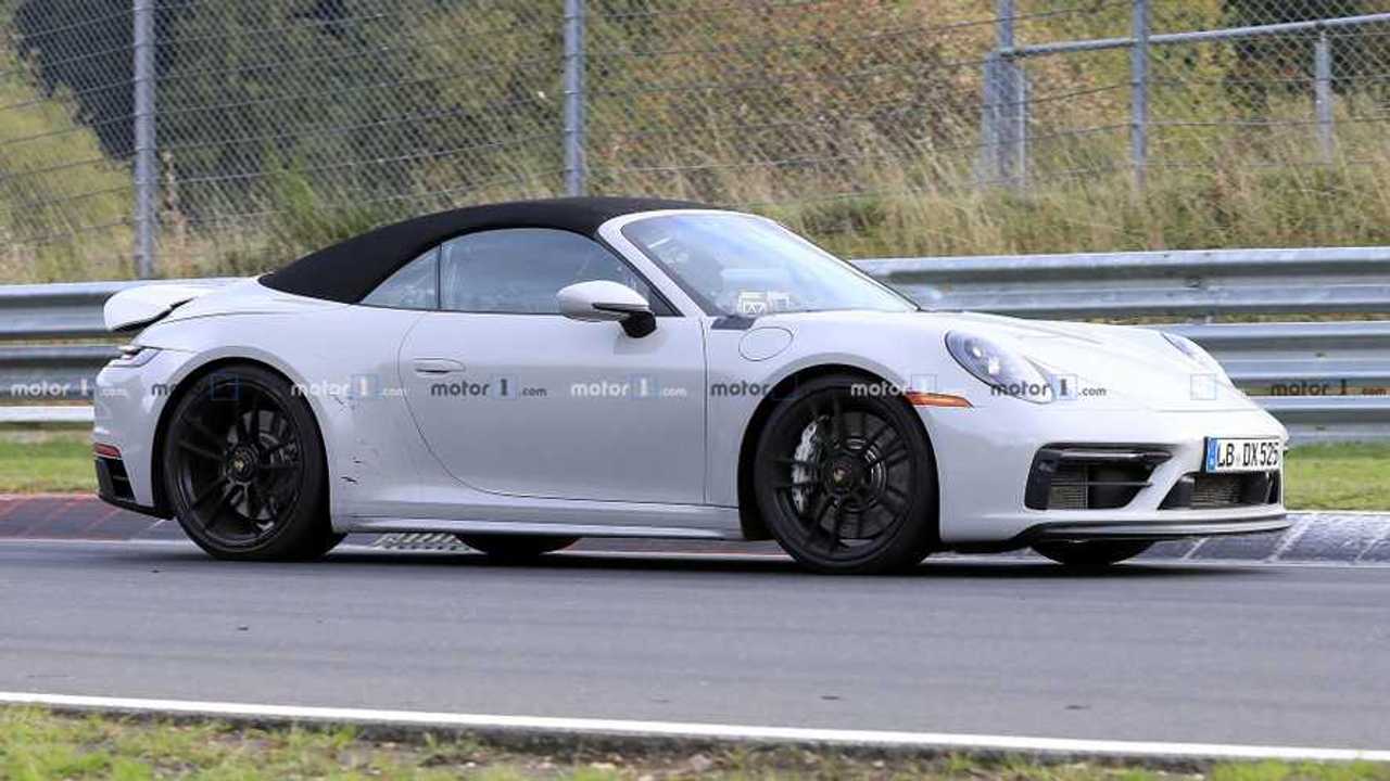Porsche 911 GTS Cabriolet
