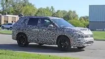 2020 Mitsubishi Outlander Casus Fotoğraflar