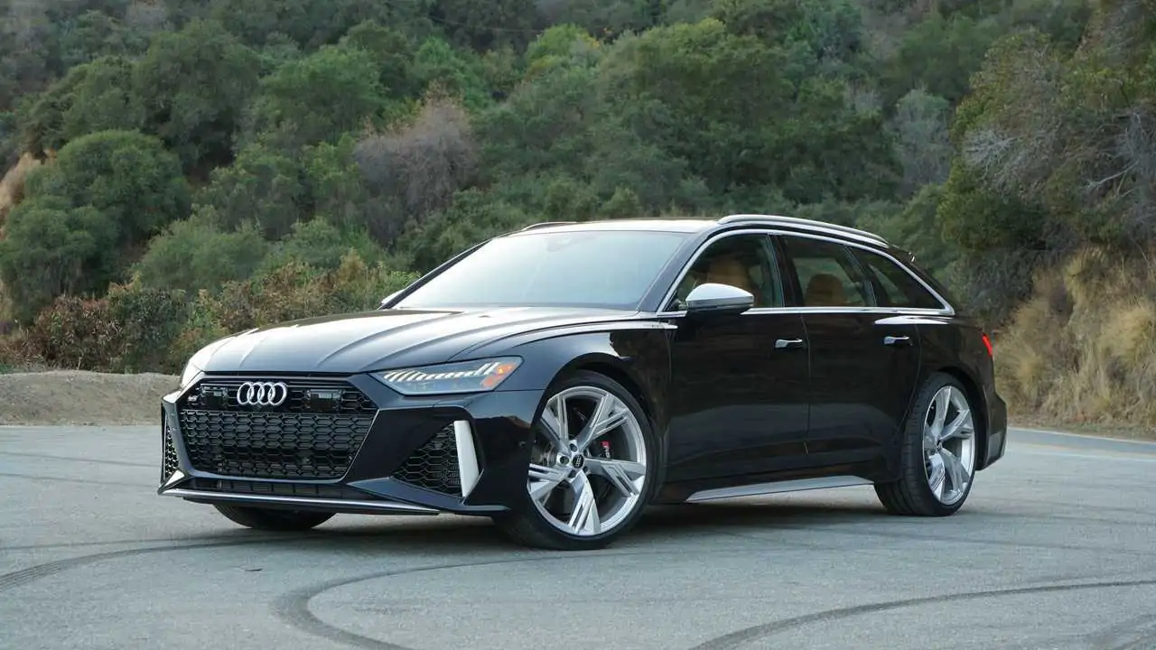 2021-audi-rs6-avant-vs.-rs7-vs.-rs-q8.webp