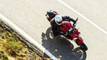 Triumph Announces 2016 Speed Triple S and Speed Triple R