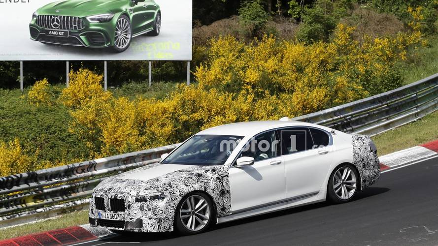 BMW 7 Series facelift spy phot