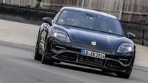 Mark Webber Porsche Mission E test sürüşü