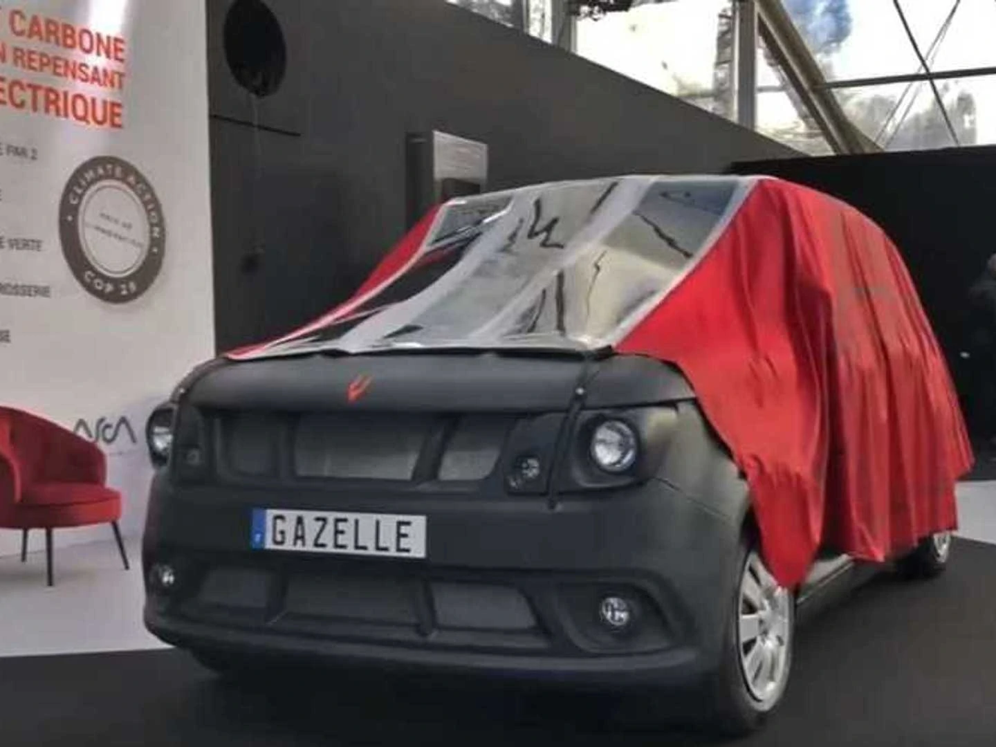 Protezione Solare Per Volante Auto In Lamina Di Alluminio - 43x43 Cm, Anticalore, Universale Per Auto SUV Camion