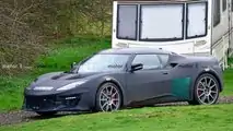 Lotus Esprit auf Erlkönigbildern