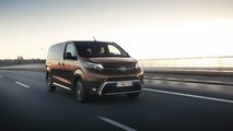 8 - Toyota Proace Verso
