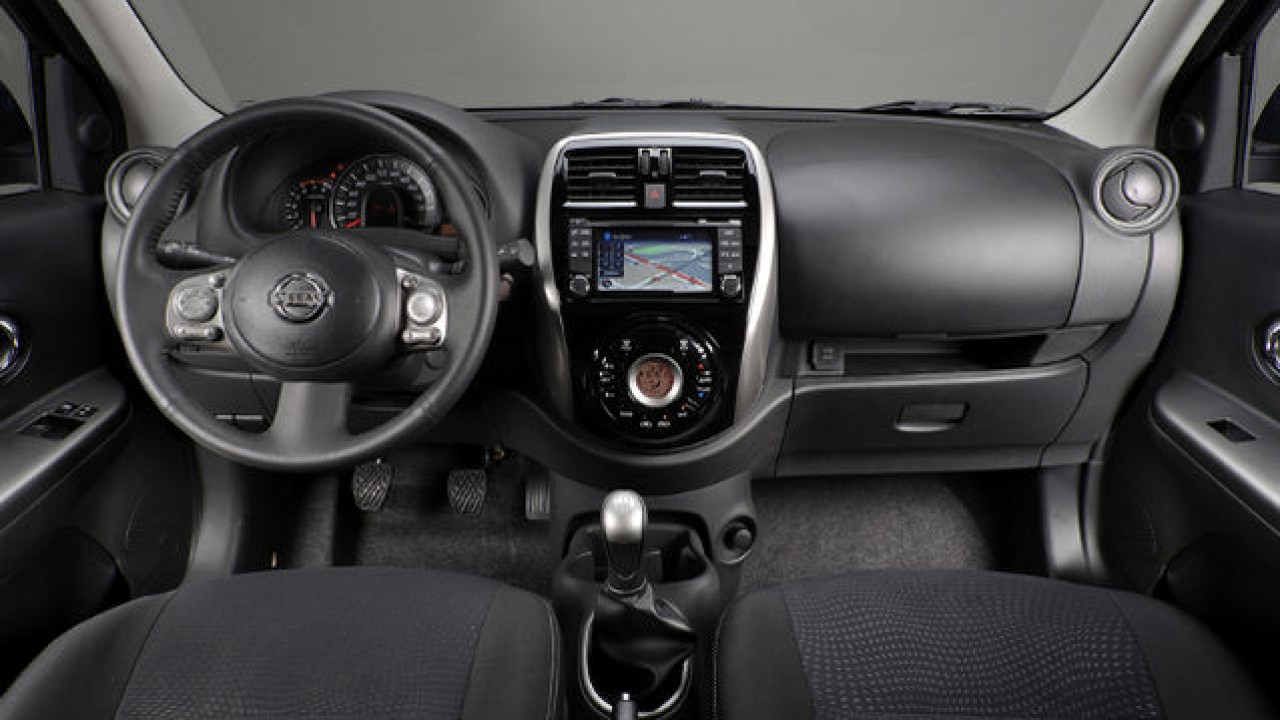 Novo Nissan March nacional chega em abril - versão de entrada não muda