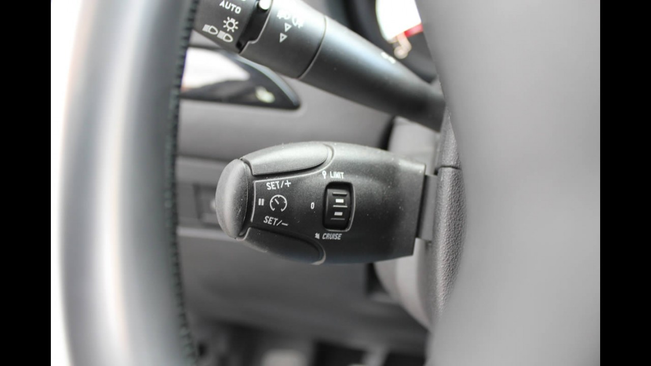 Garagem CARPLACE: Acabamento interno e itens de conforto do Citroën AirCross