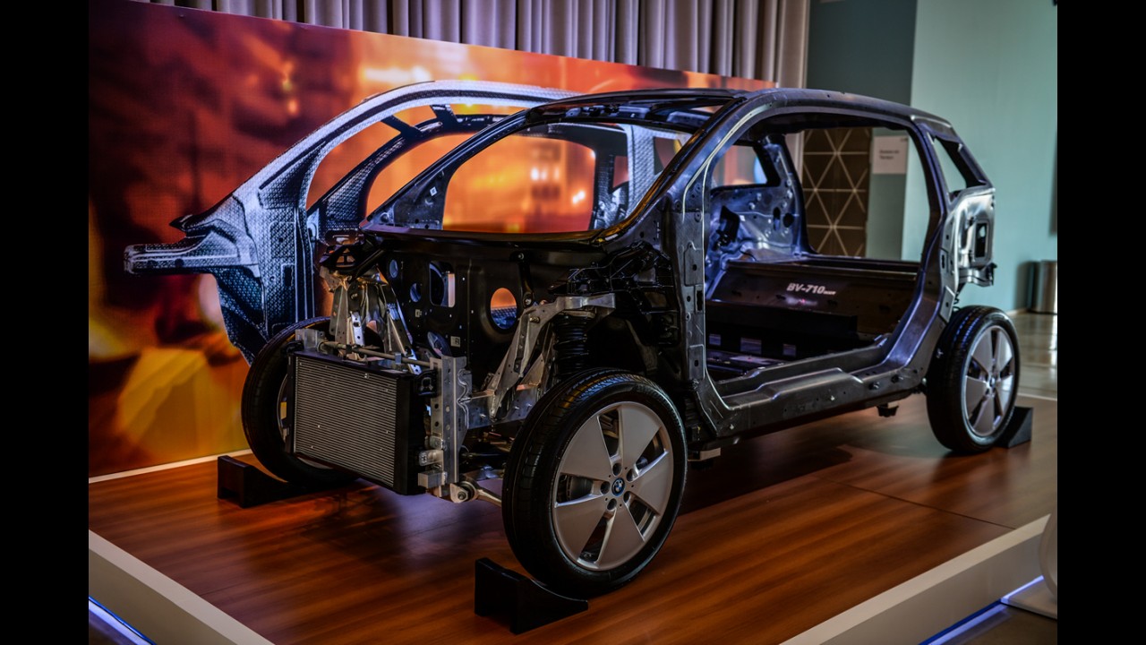 Volta rápida: BMW i3 antecipa o que vamos dirigir amanhã