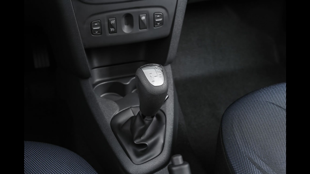 Câmbio automatizado Easy'R para Sandero e Logan custa R$ 2.400