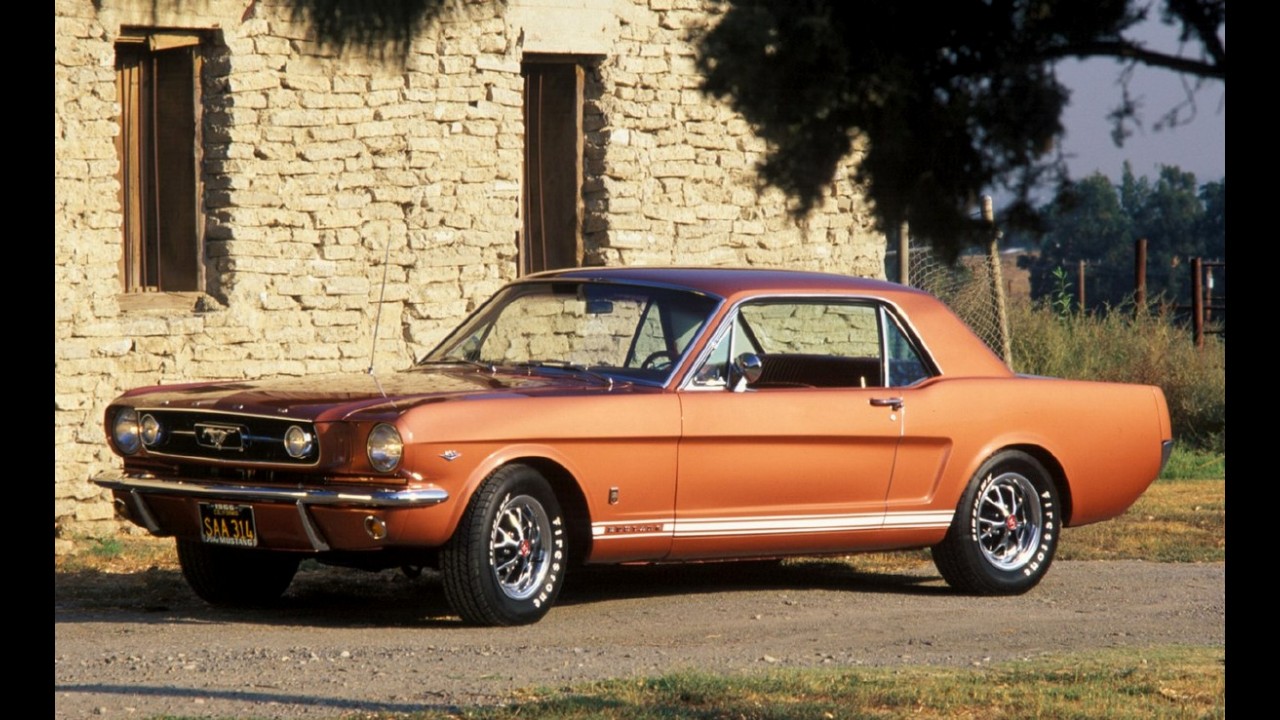 Carros para sempre: Mustang, quase cinquentão, é eterno pony car