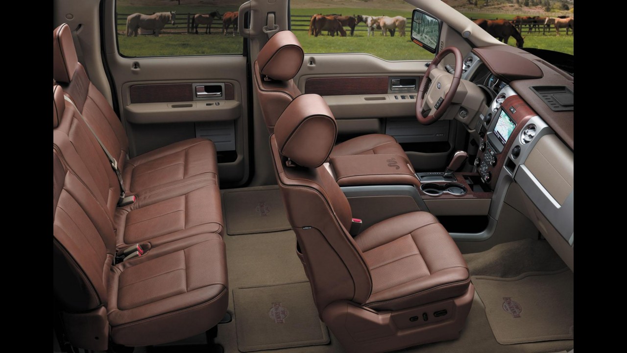 Ford apresenta série especial King Ranch para picape F-150 nos Estados Unidos