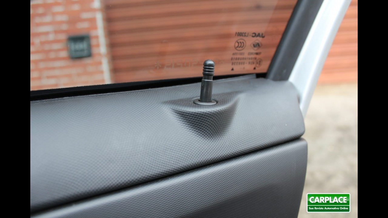 Garagem CARPLACE: JAC J3 Turin na cidade, itens de conforto e detalhes do acabamento