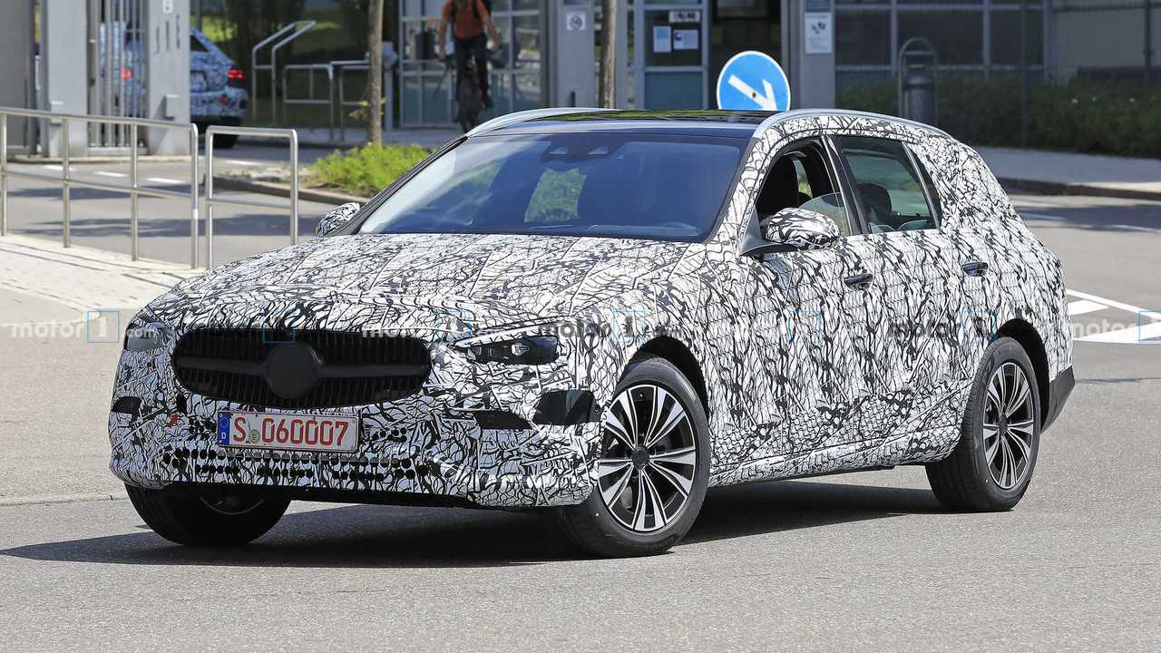 2021 Mercedes Classe C Estate prova foto spia