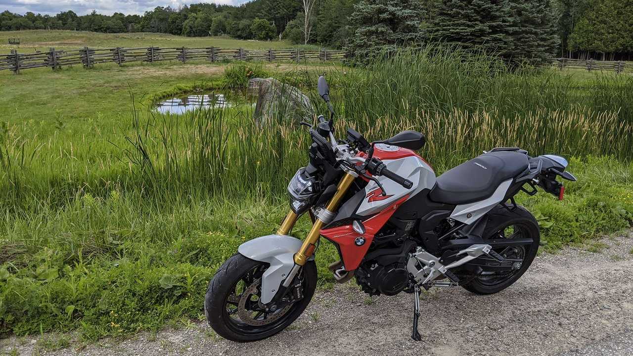 2020 BMW F 900 R, 3/4 Up, Left